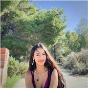 Profesora de francés ! Nací y crecí en Francia quiero enseñar mi idioma :)